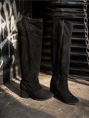 TOP Moda Black Over-the-Knee Suede-Look Boots